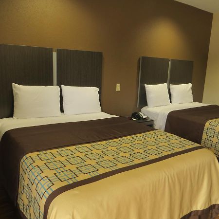 Scottish Inn & Suites 베이타운 외부 사진